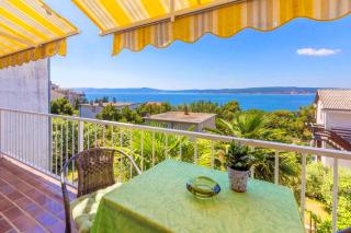 Apartments in Crikvenica 39516 - 0