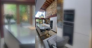 Sophisticated Seafront 3BD Suntrap Landscaped Yard - 3