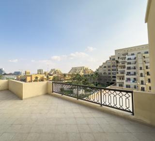 Spacious 1BR Apartment Near the Beach - 1