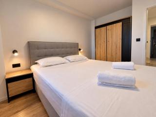 New! 2 Villa Complex for 16 persons near Omiš - 1