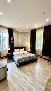 The Garden Villa - Kyiv - 8