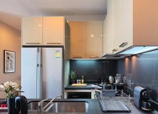 Near BTS - High Floor - Pool and Gym - Sontana - 2