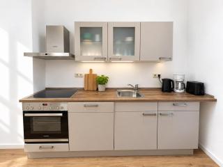 6-Personen Apartment ideal für Monteure, Berufstätige, langfristige Aufenthalte - Einzelbetten, Self Check-in, Küche, Waschmaschine - 7