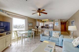 Gulf Front 2nd Floor Condo Pool Beach Boardwalk in Heart of Destin - 3