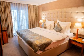 Grand Hotel Europe - 9