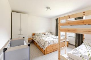 Family Apartment near Lenzerheide Ski-in & Fireplace - 9