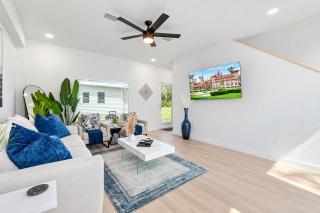 Luxury Modern Comfort in Historic St Augustine - 4