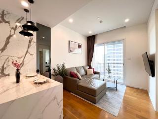 Near BTS l Workspace l Pool and Sauna - 1