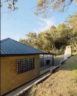 MALEWA RIVERSIDE RESORT & Cottages - 5