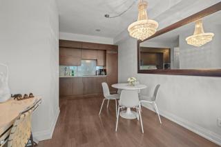 1 Bedroom 1 Bathroom Condo Sheppard Metro Free parking in Downtown Toronto - 1