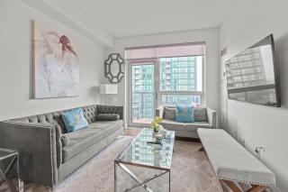 1 Bedroom 1 Bathroom Condo Sheppard Metro Free parking in Downtown Toronto - 7