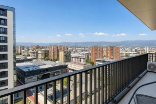 Urban Zen Apartment near Diamond Mall - 5
