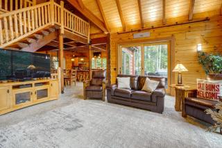Game Room, Hot Tub! Retreat 3 Mi to Holiday Valley - 2
