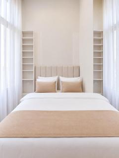 White Apartment on Moskovyan Street - 3