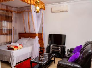 Tourists Nest Hotel - 0