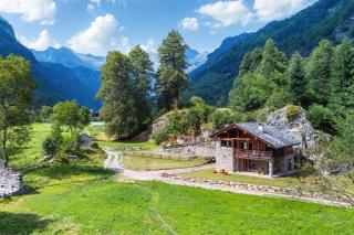 Chalet Walser immerso in una proprietà privata di 2500mq - 0