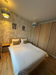 Lipatti Velvet Apartments by Glam Story - Parking option - 5
