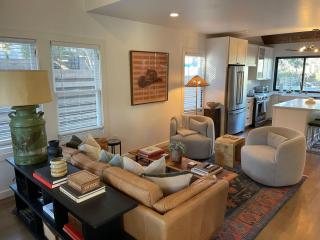 Bangin' Bungalow on South Congress - Heated Pool - 3