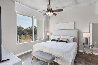 Contemporary 2BR 2BA in Downtown Orlando - 8