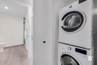 Miami Condo Near Brickell & Wynwood - Pool - 4