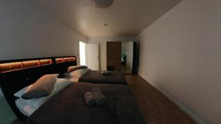 Gepflegte 3-Zimmer-Wohnung am Schloßparkbad-Mercedes Benz-Atlas Elektronik-Rheimetal - Bremen - 4