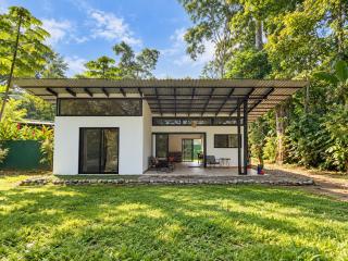 Casa Lucile - Modern Home near the Beach - 0