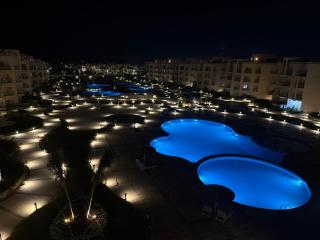 Sunny Beach Penthouse Free Beach, Pools, and Privat Roof - 5