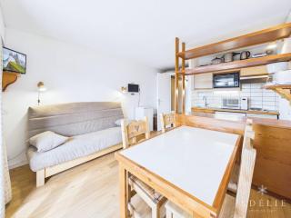 Studio cabine 6 pers, centre station, balcon, lave-vaisselle - 0