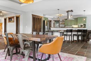 2BR Blue River Home withStunning Views - 1