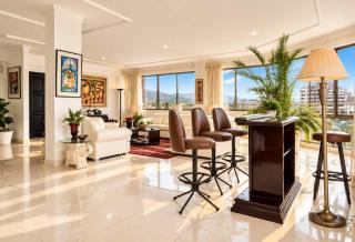 3BR Sky Oasis Penthouse with City Views Parking Country Club Zone - 9