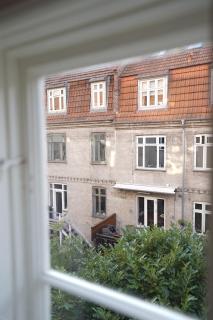Newly Renovated Stylish Designer Apartment - 5