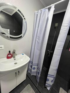 APARTMENT CENTRAL INd - 2