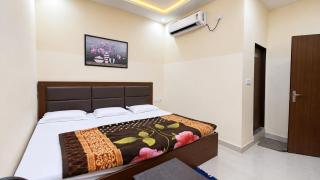 Shree Anjana Hotel - 2