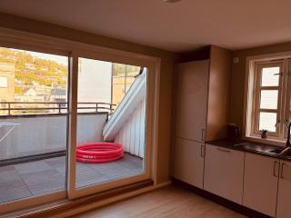 Central Flekkefjord Gem King Bed and Private Bath - 8