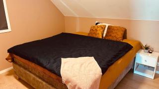 Central Flekkefjord Gem King Bed and Private Bath - 3