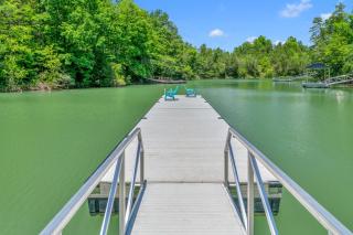 Lake View Cabin Sleeps 8 Hot Tub Rocking Chairs - Sevierville - 4