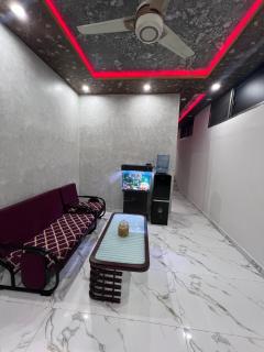 Elegent & colourful 2BR Luxury apartment - 2