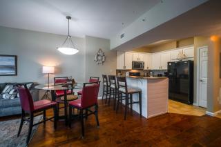 Walk to Beaches: Resort Condo in Destin! - 6