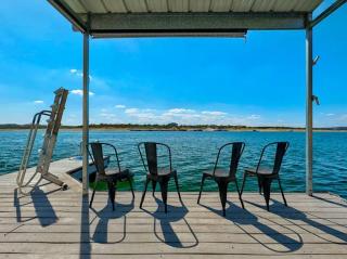 Lakeside 4BR w Pool, Hot Tub, Dock, B-Ball Court - 8
