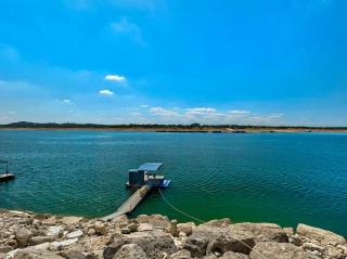 Lakeside 4BR w Pool, Hot Tub, Dock, B-Ball Court - 7