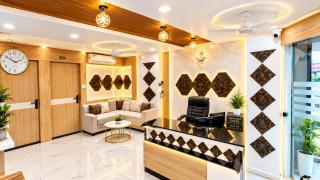 Hotel Premium NK Stay Near Railway Station # Mahakaleshwar Jyotirlinga Temple # Best Prime Location # Family Hotel - 1