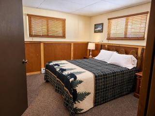 Musky Point Lake House - 3