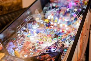 Pinball Penthouse 1 Bedroom Downtown Flat - 7