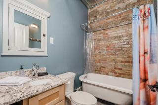Pinball Penthouse 1 Bedroom Downtown Flat - 1