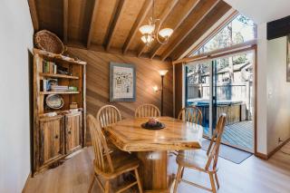 Sunriver Condo with Private Hot Tub WiFi - 2
