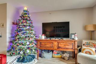 'Groovy Games Getaway' Holiday Stay in Branson! - 2