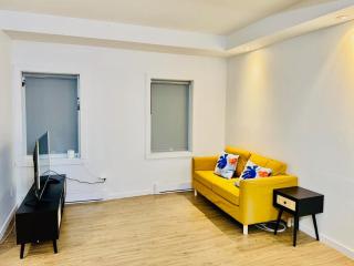 Modern Stay 5 Mins Walk to Metro 1374 - 5