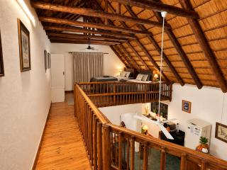 Carpe Diem Under new management & newly renovated - 5