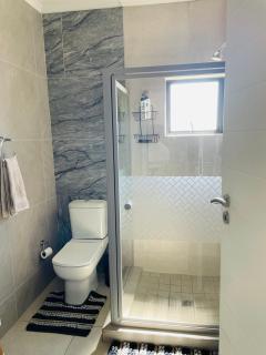 Executive Business & Lifestyle Apartment Near Waterfall City, Mall of Africa and Gallagher Convention Centre - 5