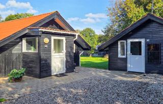 Beach Front Home In Hemmet With Sauna - 9